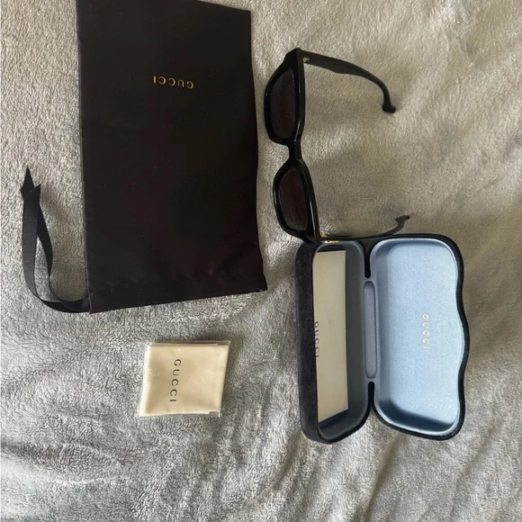 Gucci Women's GG0998S Sunglasses - Picture 6 of 9